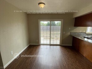 8571 Fairlawn Ct in Sacramento, CA - Building Photo - Building Photo
