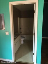 217 E Washington Ave in Athens, TN - Building Photo - Building Photo