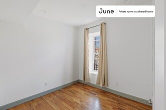 Private bedroom in 4 bed/2 bath Home in New York, NY - Building Photo - Building Photo