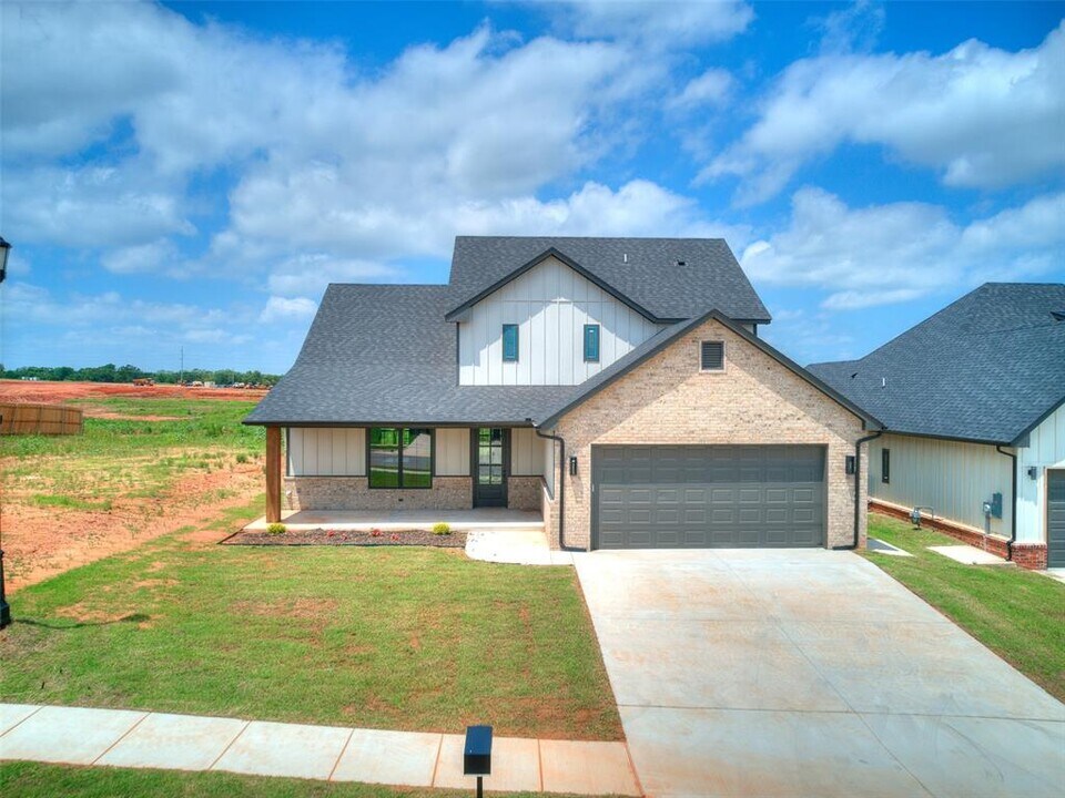 2309 Los Angeles Ave in Edmond, OK - Building Photo