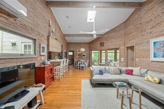 25 Atlantic Ave in Islip, NY - Building Photo - Building Photo