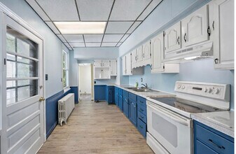 1042 Butler St in Easton, PA - Building Photo - Building Photo