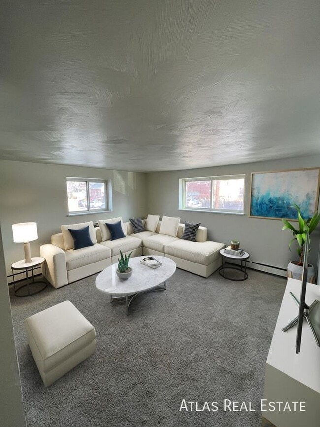 property at 1640 N Beeler St