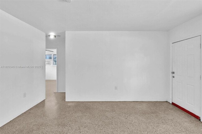 5802 NE 3rd Ave in Miami, FL - Building Photo - Building Photo