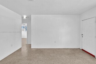 5802 NE 3rd Ave in Miami, FL - Building Photo - Building Photo