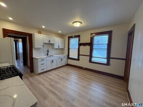 120 Burritt Ave in Stratford, CT - Building Photo - Building Photo