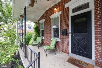 395 Washington Ave in Phoenixville, PA - Building Photo - Building Photo
