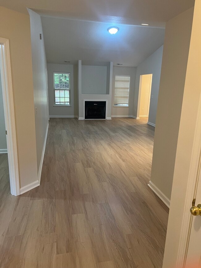 83 Birkshire Way in Fletcher, NC - Building Photo - Building Photo