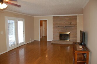 5882 Clarksville Pike in Nashville, TN - Building Photo - Building Photo