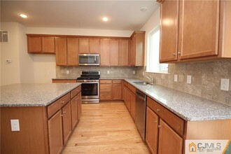 38 Fleet St in North Brunswick, NJ - Building Photo - Building Photo