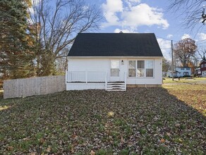 200 Parker Ave in Liverpool, NY - Building Photo - Building Photo