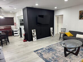 6017 SW 60th Ave in South Miami, FL - Building Photo - Building Photo