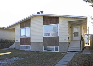 2129 5th Ave NW in Calgary, AB - Building Photo - Primary Photo