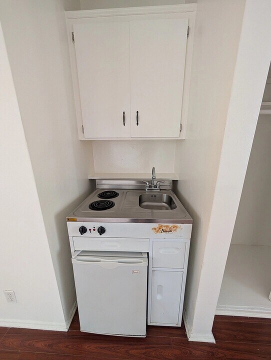 3630 Westwood Blvd in Los Angeles, CA - Building Photo