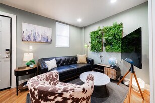 1638 N Western Ave in Chicago, IL - Building Photo