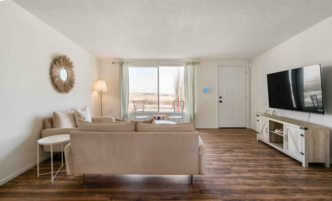 property at 72949 Siesta Dr
