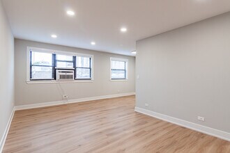 531 W Aldine Ave in Chicago, IL - Building Photo - Building Photo