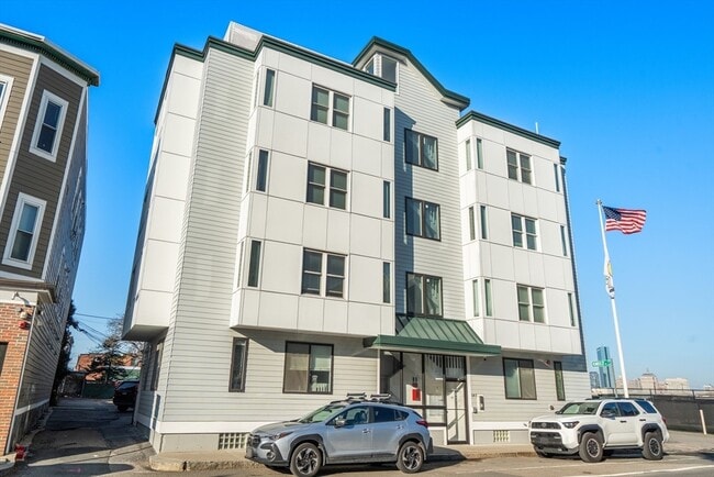 property at 2 Humboldt Pl