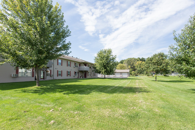 Cornerstone in Marshfield, WI - Foto de edificio - Building Photo