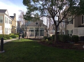 3656 Whitworth Dr in Dublin, CA - Building Photo - Building Photo