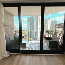 3660 N Lake Shore Dr, Unit 1405 in Chicago, IL - Building Photo - Building Photo