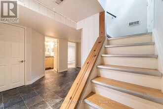 2588 Lundigan Dr in Mississauga, ON - Building Photo - Building Photo