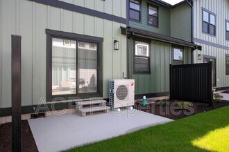 2205 DeJong Dr in Lynden, WA - Building Photo - Building Photo