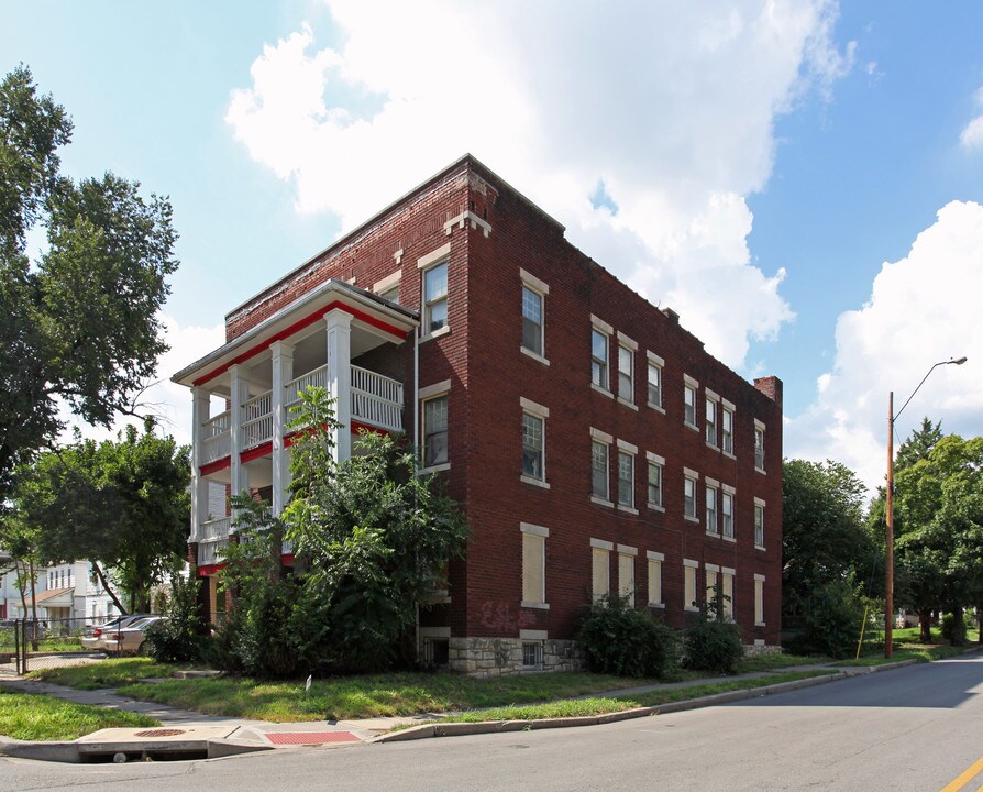2654-2656 E 8th St in Kansas City, MO - Foto de edificio
