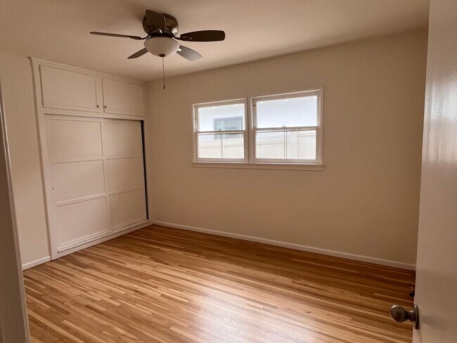 1304 Walnut Ave in Manhattan Beach, CA - Building Photo - Building Photo