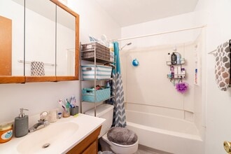 1938 Franklin St in Cedar Falls, IA - Building Photo - Building Photo