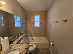 7567 Wendell Dr in Jacksonville, FL - Building Photo - Building Photo