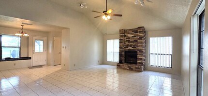 10922 Lake Path Dr in San Antonio, TX - Building Photo - Building Photo