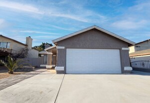 2553 E Ave J 4 in Lancaster, CA - Building Photo