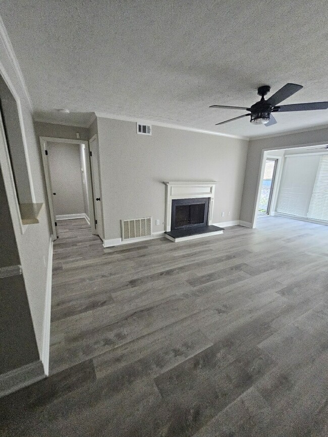 1605 Vicksburg Pl, Unit 1605 in Atlanta, GA - Building Photo - Building Photo