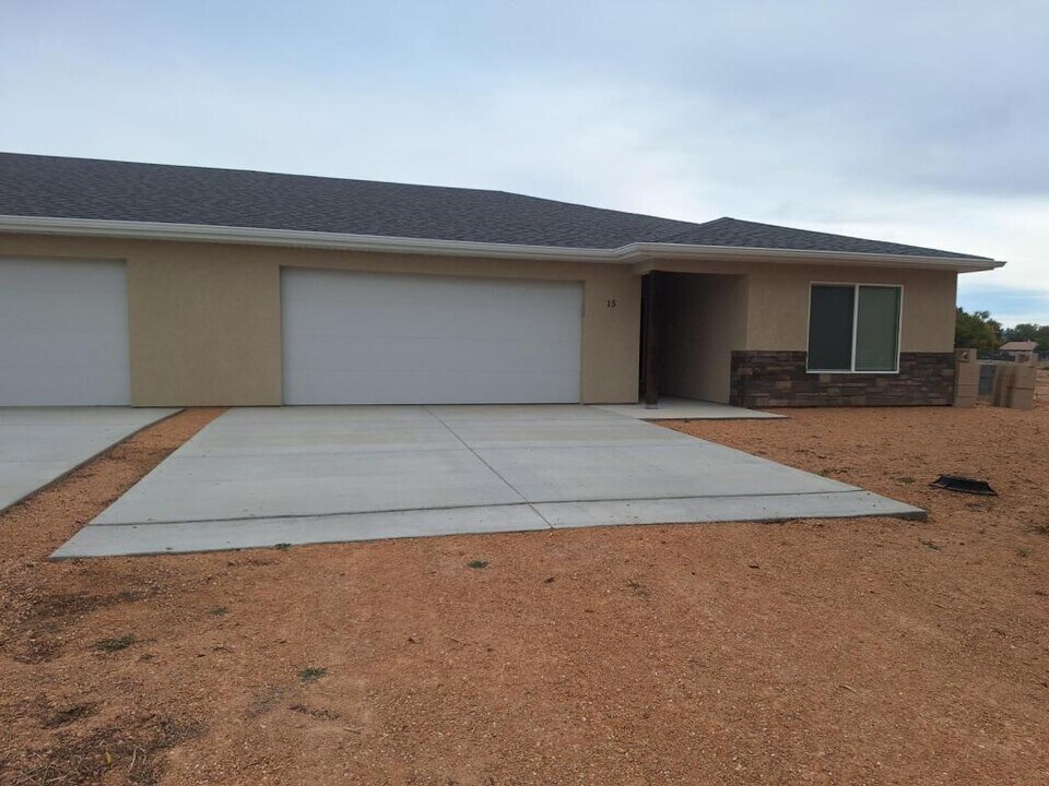 75 Brown St in Fredonia, AZ - Building Photo