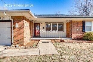 10512 Ridgeview Dr in The Village, OK - Building Photo