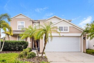 405 Stone Briar Dr in Ruskin, FL - Building Photo