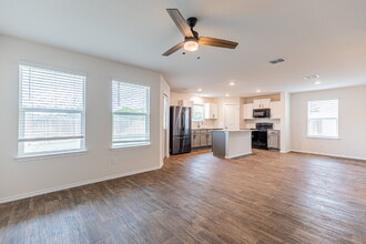 13111 Winemaker Dr in San Antonio, TX - Building Photo - Building Photo