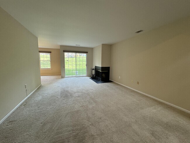 25 Chestnut Ct in Princeton, NJ - Building Photo - Building Photo