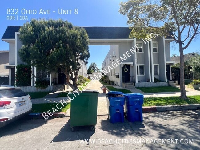 832 Ohio Ave in Long Beach, CA - Building Photo - Building Photo