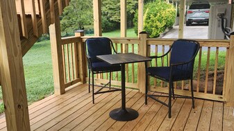 1704 S Forest Dr in Knoxville, TN - Building Photo