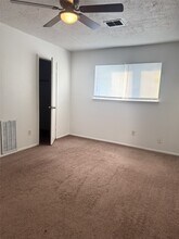 7071 Chasewood Dr in Missouri City, TX - Building Photo - Building Photo