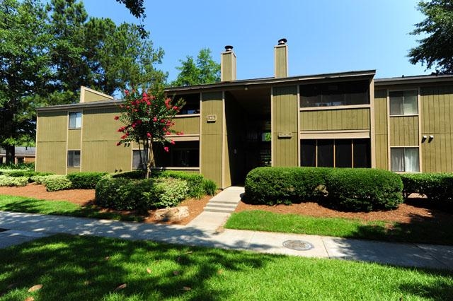 Azalea Woods Apartments in Valdosta, GA - Building Photo