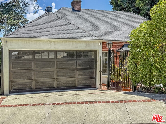 6248 Scenic Ave in Los Angeles, CA - Building Photo - Building Photo