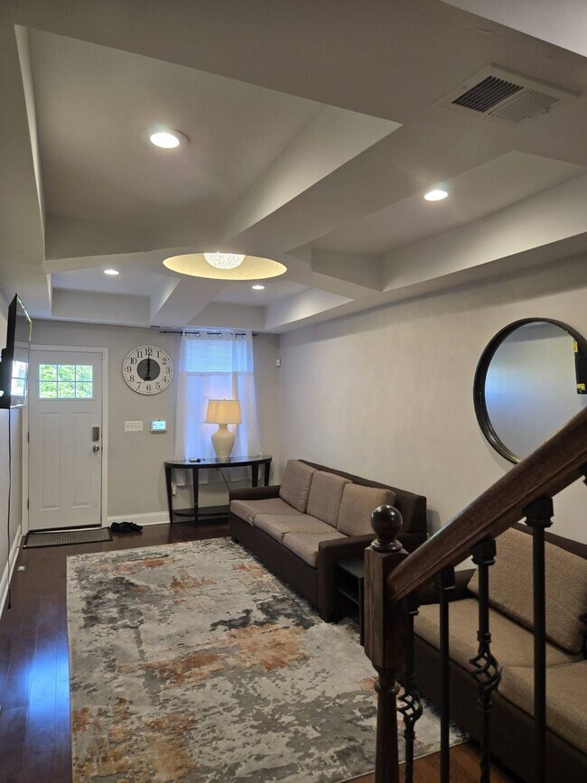 property at 821 N Bradford St