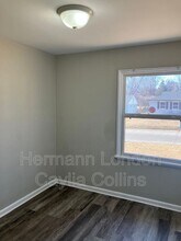 9840 Medford Dr in St. Louis, MO - Building Photo - Building Photo