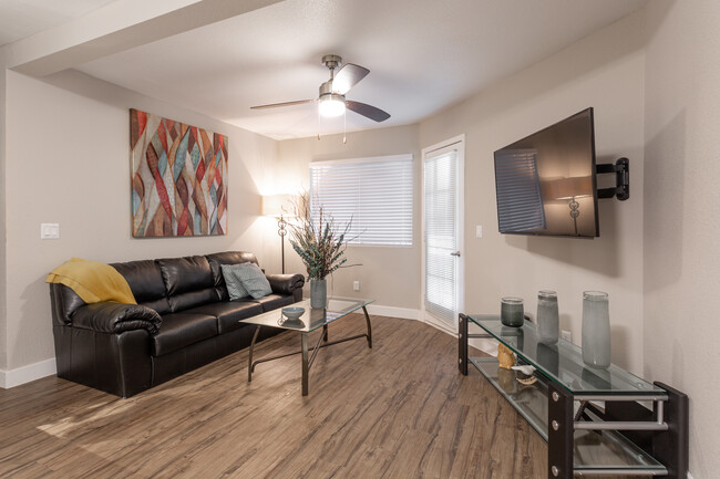 Cantala Apartments in Glendale, AZ - Building Photo - Interior Photo