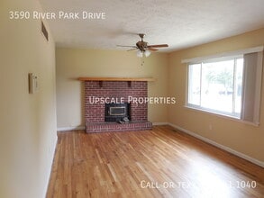 3590 River Park Dr in Lexington, KY - Building Photo - Building Photo