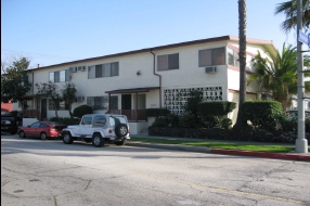 10950 Hatteras St in North Hollywood, CA - Foto de edificio - Building Photo