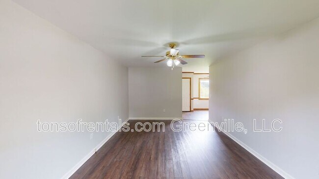 121b Hipps Ave in Simpsonville, SC - Building Photo - Building Photo